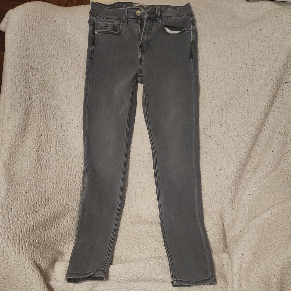 Sfera Women's Skinny Jeans in Gray